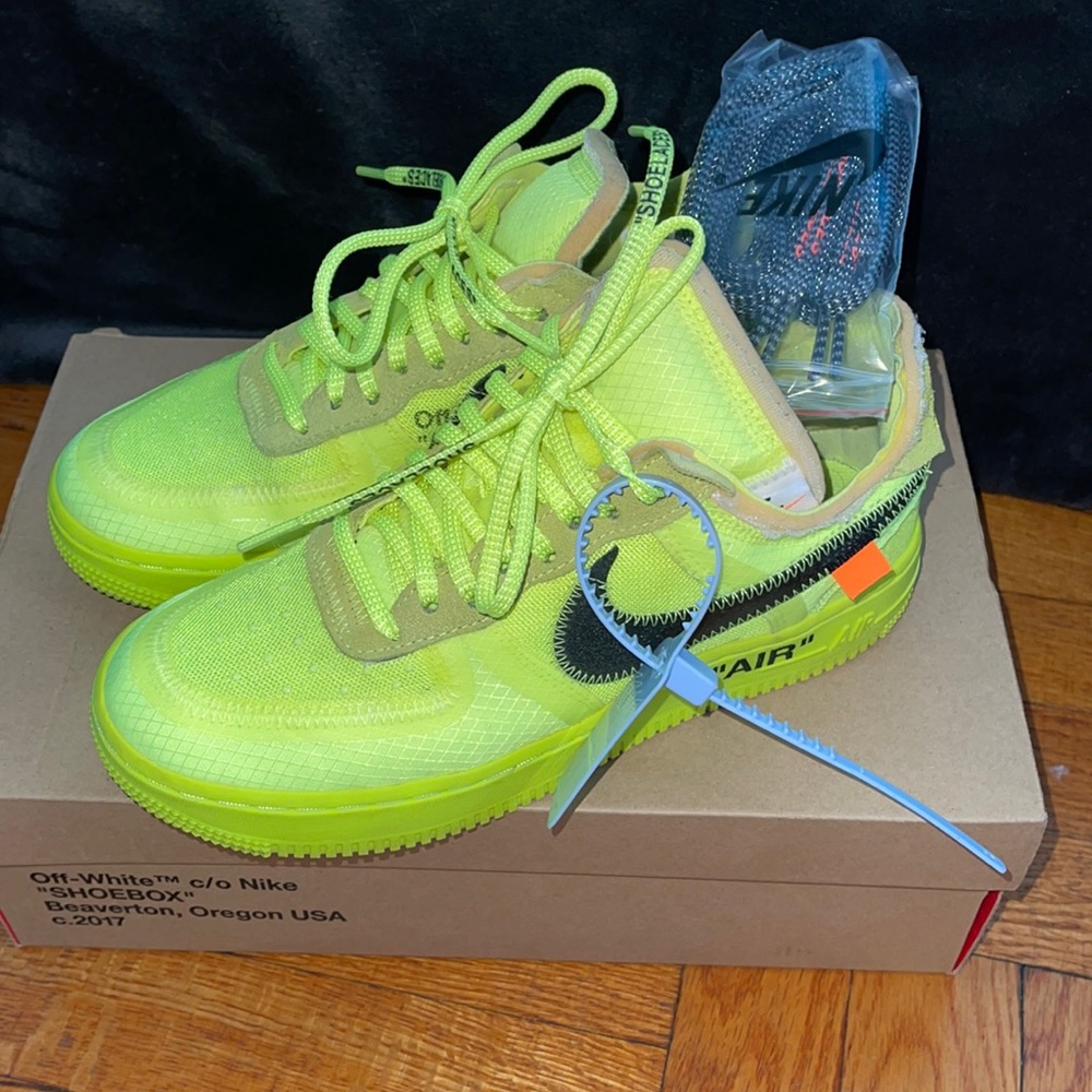 Off-white x Nike Air Force 1 low Volt